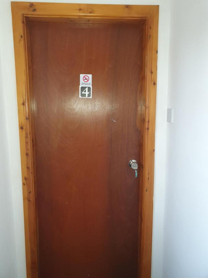 No 10 Limehouse Apartment โอลดัม ภายนอก รูปภาพ